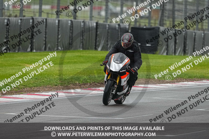donington no limits trackday;donington park photographs;donington trackday photographs;estoril;event digital images;motorbikes;no limits;no limits trackdays;peter wileman photography;portugal;trackday;trackday digital images;trackday photos